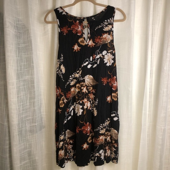 VENUS Floral Sleeveless Dress Large NWOT - Picture 10 of 12